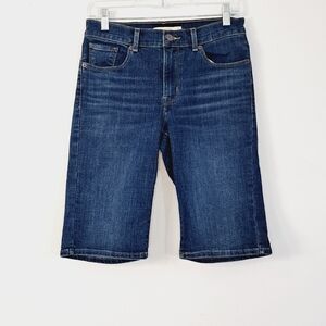 Levi's Stretch  Dark Wash Bermuda‎ Shorts Size 27